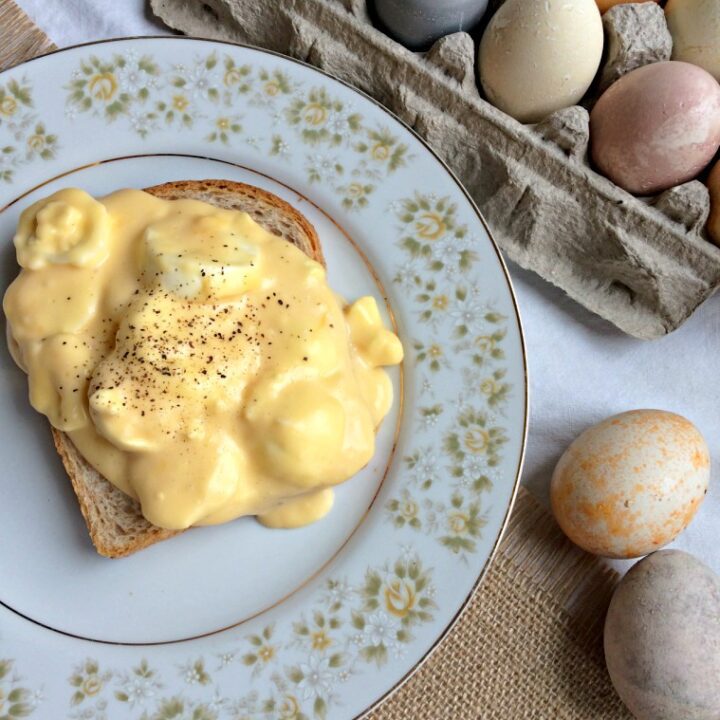 Cheesy Eggs on Toast